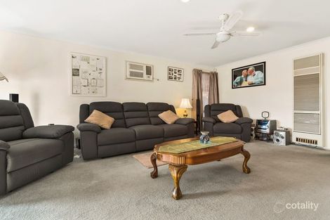 Property photo of 8 Overall Drive Skye VIC 3977