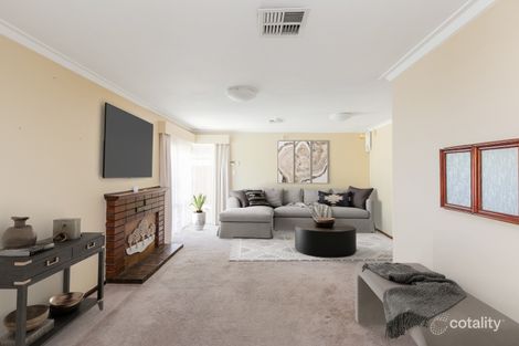 14 Crawford Rd, Orelia, WA 6167