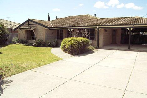 612 Safety Bay Rd, Waikiki, WA 6169