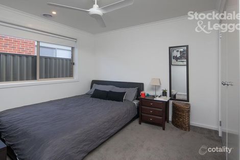 Property photo of 5 Bronzewing Street Pakenham VIC 3810