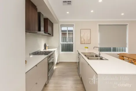 Property photo of 10 Northbrook Circuit Mount Barker SA 5251