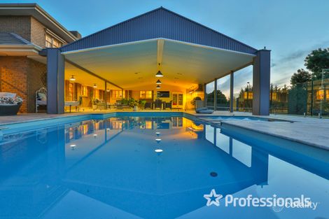 Property photo of 2 Honeysuckle Close Mildura VIC 3500