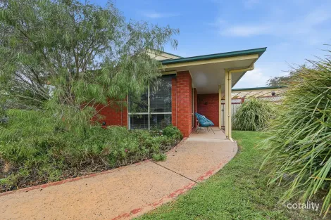 2 Usher Ct, Inverloch, VIC 3996