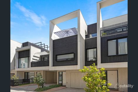 Property photo of 32 Kokoda Place Mordialloc VIC 3195