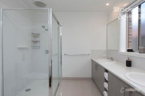 Property photo of 5 Bronzewing Street Pakenham VIC 3810