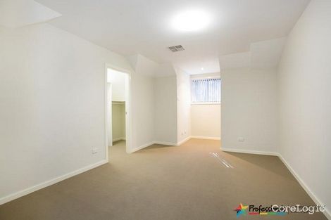 Property photo of 5/6 Canberra Street Oxley Park NSW 2760