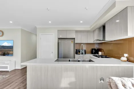 Property photo of 42 Antonio Road Tarneit VIC 3029