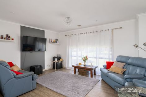 Property photo of 18 Russell Avenue Wangaratta VIC 3677