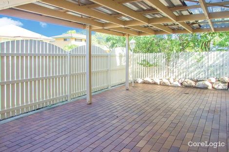 Property photo of 28 Colington Street Mansfield QLD 4122