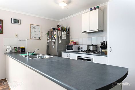 Property photo of 11 Edgewood Close Narre Warren South VIC 3805