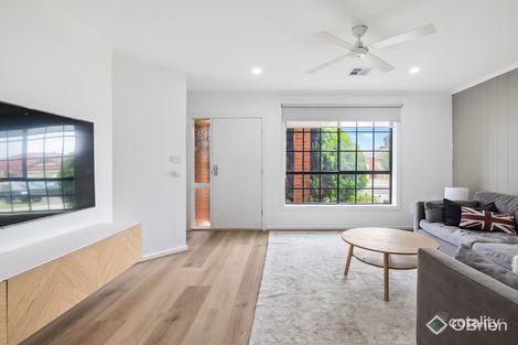 Property photo of 12 Hogan Grove Werribee VIC 3030