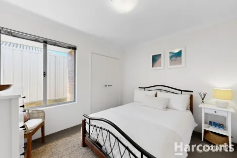 Property photo of 17 Jedburgh Loop Sinagra WA 6065