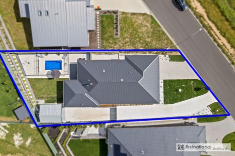Property photo of 32 Governors Parade Windradyne NSW 2795