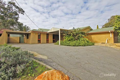 Property photo of 2 Wilna Place Helena Valley WA 6056