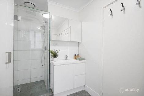 Property photo of 2/200 Edwardes Street Reservoir VIC 3073
