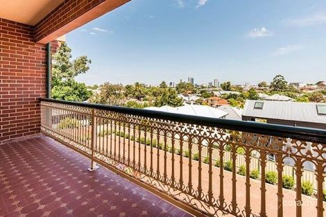 Property photo of 4/7 Venn Street Mount Lawley WA 6050