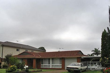 20 Dalpra Cres, Bossley Park, NSW 2176