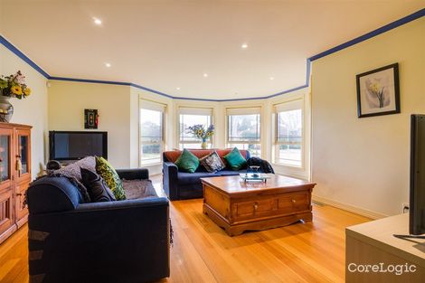 Property photo of 30 Roseland Crescent Hoppers Crossing VIC 3029