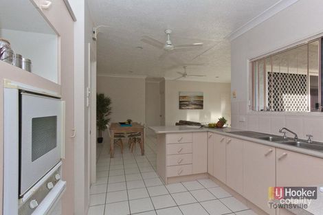 Property photo of 33 Sandstone Drive Kirwan QLD 4817