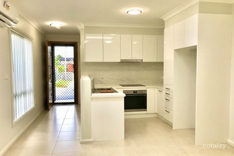 Property photo of 39 Weir Crescent Lurnea NSW 2170