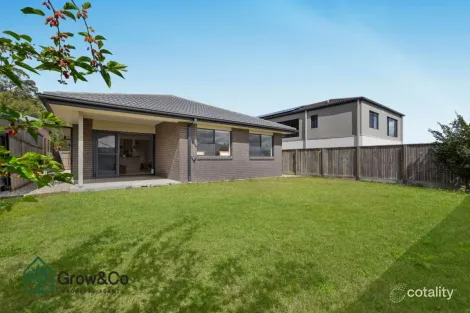 Property photo of 37 Flinders Drive Yarrabilba QLD 4207