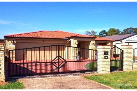 Property photo of 32 Wirra Circuit Wynnum West QLD 4178