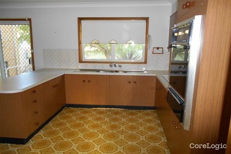 Property photo of 18 Fuchsia Crescent Bomaderry NSW 2541