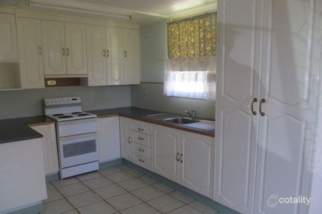 Property photo of 7 Dearden Place Emerald QLD 4720