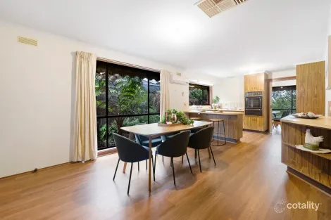 Property photo of 13 Harewood Close Boronia VIC 3155