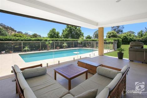 Property photo of 17 Lambourn Drive West Wodonga VIC 3690