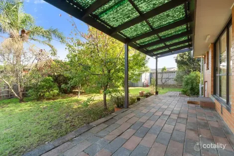 Property photo of 9 Paringa Court Frankston VIC 3199