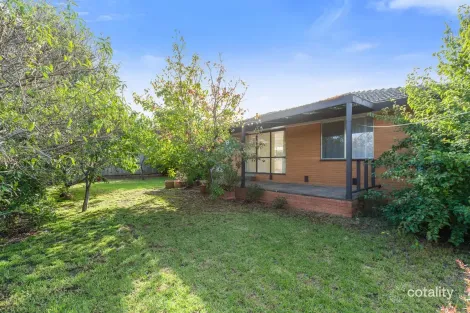 Property photo of 9 Paringa Court Frankston VIC 3199