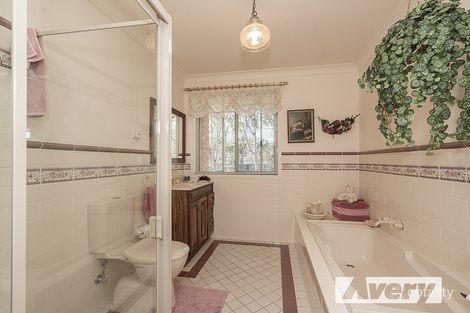 Property photo of 136 Kilaben Road Kilaben Bay NSW 2283