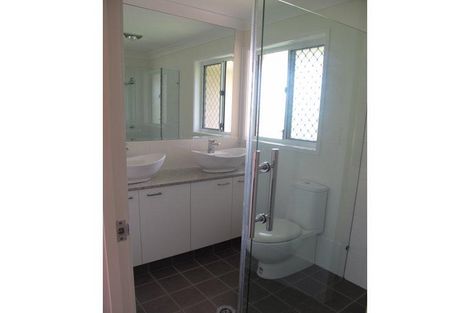Property photo of 11 Yvonne Crescent Mount Warren Park QLD 4207