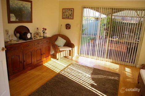 8 Cologne Gdns, Port Kennedy, WA 6172