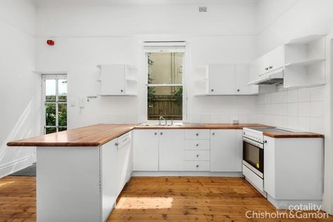Property photo of 14/16-17 Marine Parade St Kilda VIC 3182