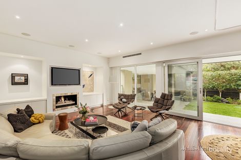 Property photo of 17 Bella Vista Road Glen Iris VIC 3146