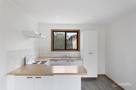 Property photo of 318 Lakedge Avenue Berkeley Vale NSW 2261