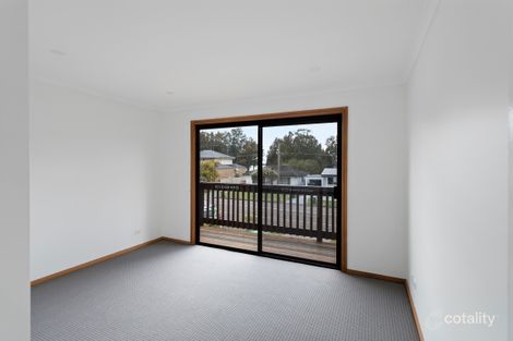 Property photo of 318 Lakedge Avenue Berkeley Vale NSW 2261