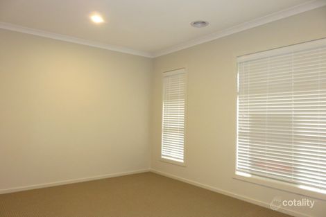 Property photo of 3 Bournda Way Wollert VIC 3750