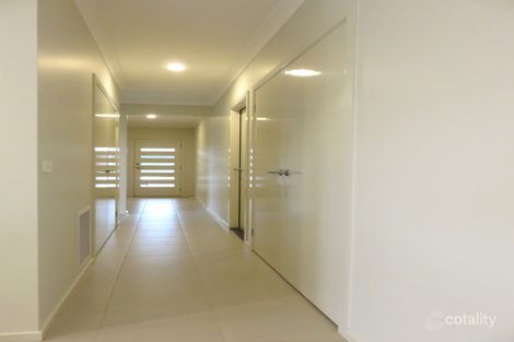 Property photo of 3 Bournda Way Wollert VIC 3750