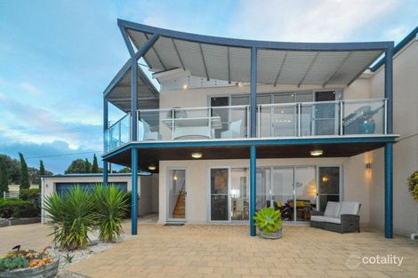 3 Howard Dr, Penneshaw, SA 5222