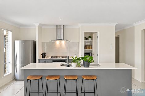 5 Bindra St, Holmview, QLD 4207