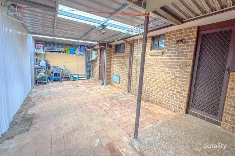 Property photo of 10/28 Coolaroo Crescent Lurnea NSW 2170