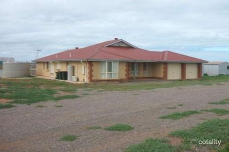 Property photo of 13 Landrace Road Mullaquana SA 5608