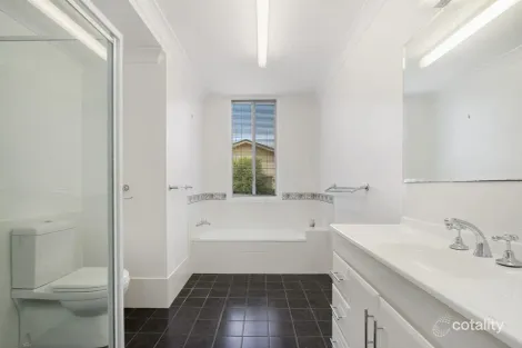 Property photo of 68 Mossman Street Armidale NSW 2350