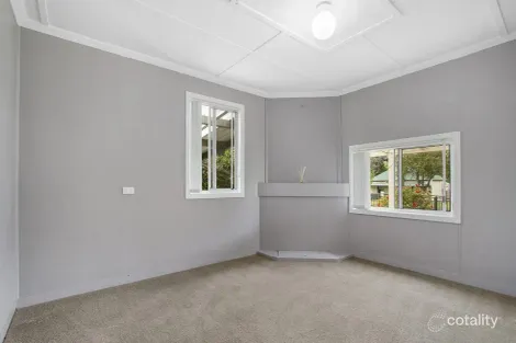 Property photo of 68 Mossman Street Armidale NSW 2350