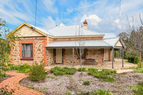 10 Paradise St, Burra, SA 5417