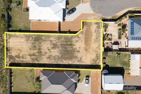 Property photo of 3 Hary Close Utakarra WA 6530