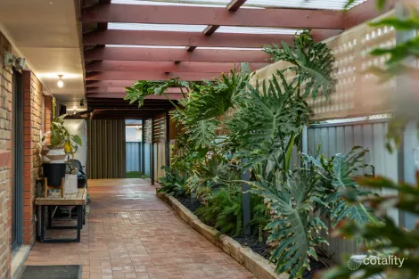 Property photo of 1 Peters Way Murray Bridge SA 5253